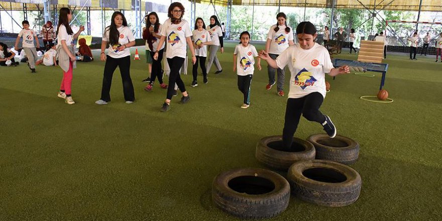 Öğrenciler sınav stresini bu parkurla atıyor