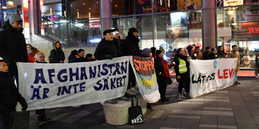 İsveç 9 bin Afgan gence oturum vermeyi planlıyor