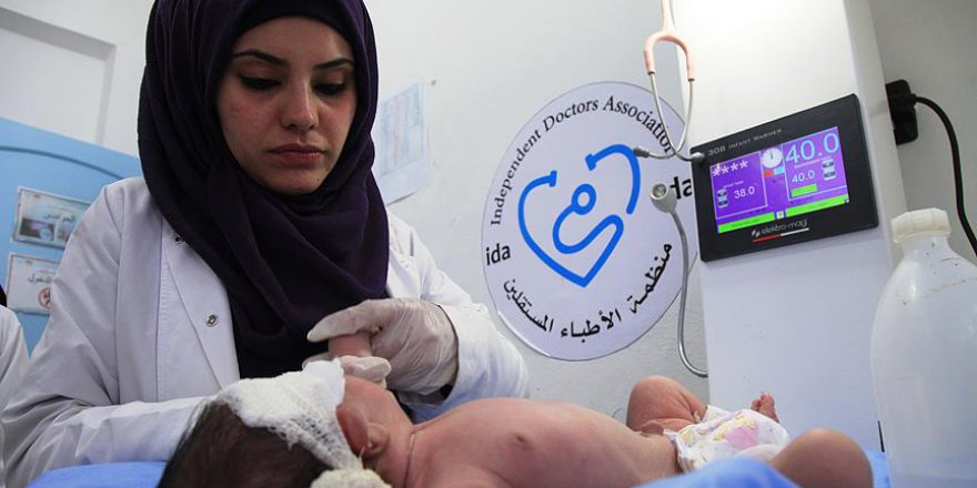 Abluka, tehcir ve saldırılar Suriyeli hemşireyi yıldırmadı