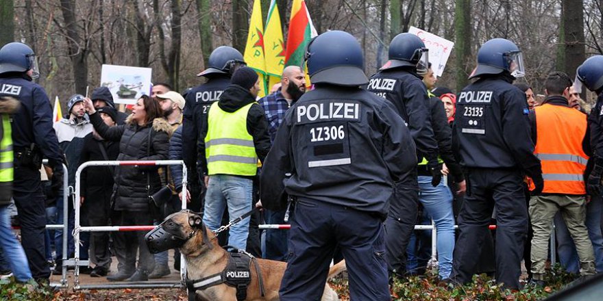 Alman polisinden PKK yandaşlarına uyarı