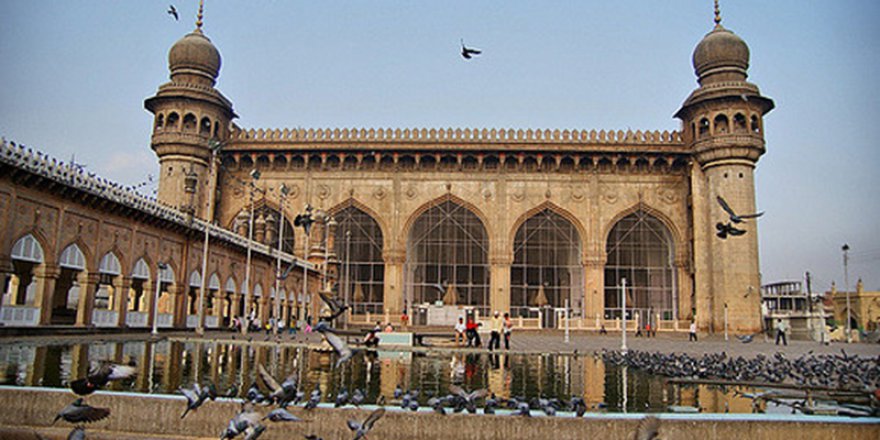 Hindistan Müslümanları tarihi mescitlerinin kurtarılmasını istiyor