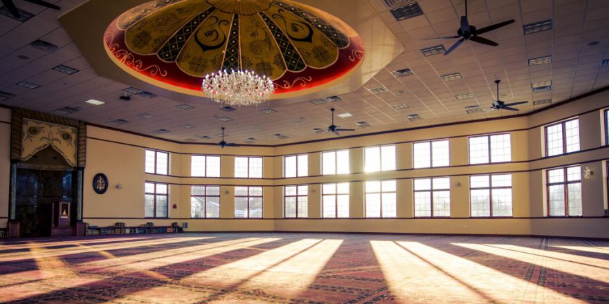 Amerika'da camilerin yanında Ramazan ve ibadet lobisi