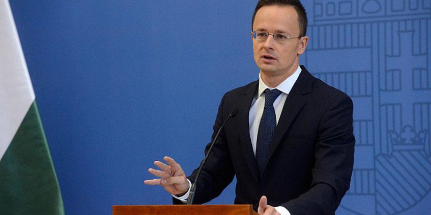 Macaristan'dan Avrupa'ya göç tepkisi