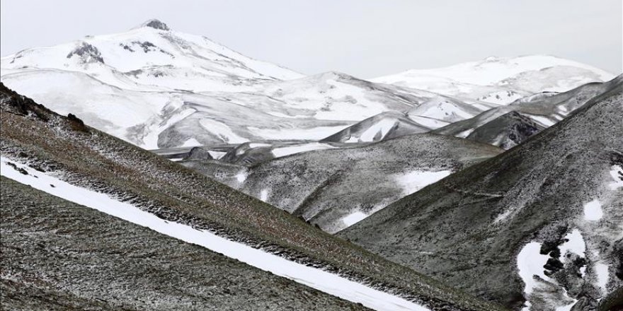 Palandöken'e mayıs ayında kar yağdırıldı