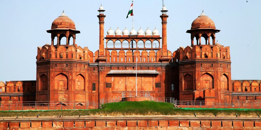 Hindistan'da ezan okuma yasağı mahkemeden döndü