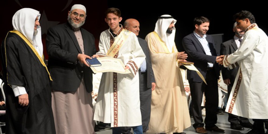 Kilis'te 98 Suriyeli hafız icazet aldı