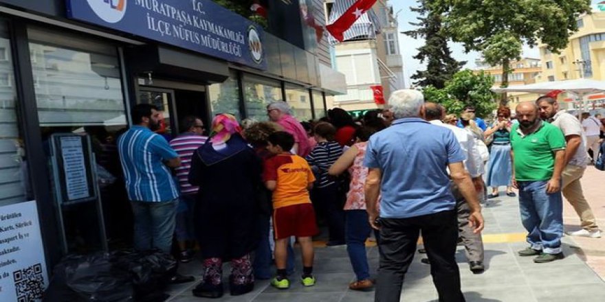 Seçim öncesi nüfus müdürlüklerinde işlem sayısı 3 katına çıktı