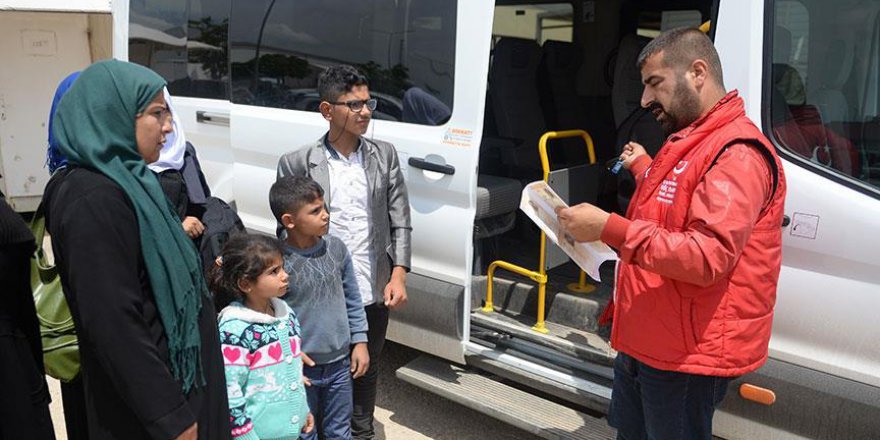 Suriyeli 70 kişilik grup ülkesine döndü