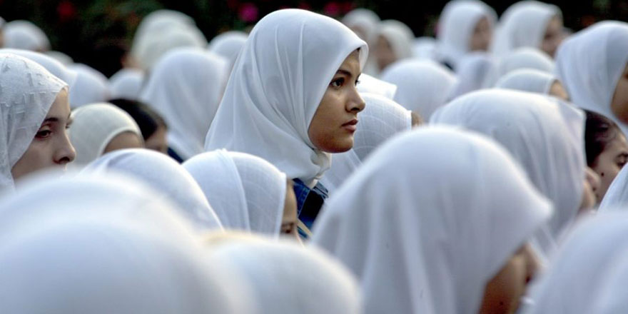 Belçika başörtüsü yasağını kaldırmaya hazırlanıyor