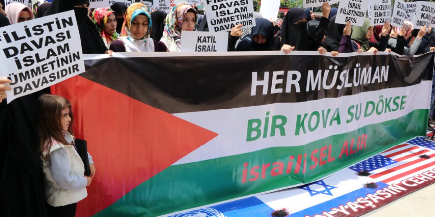 Fransa'daki 'Kur'an-ı Kerim' tartışması protesto edildi