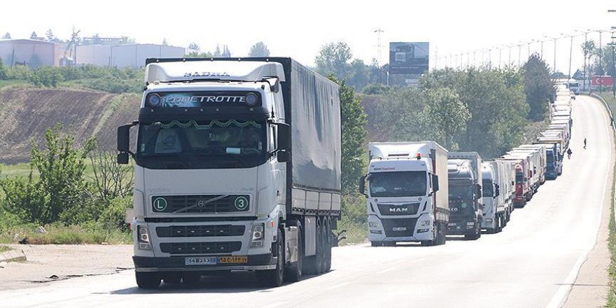 Bulgaristan'da arıza nedeniyle tır giriş çıkışı yapılamıyor