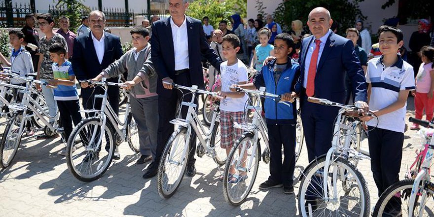 Bir kişiye sigara bıraktırana bisiklet hediye