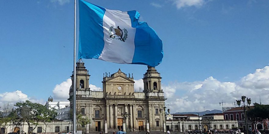 Guatemala da büyükelçiliğini Kudüs'e taşıyor