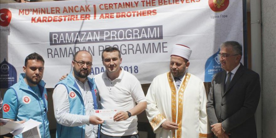 Diyanet Vakfı'ndan Karadağlı muhtaçlara yardım eli