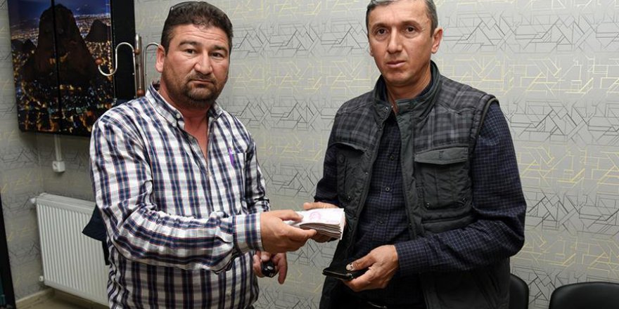 Temizlik işçisinden örnek davranış