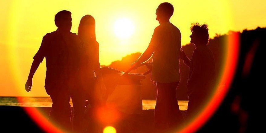 Güneşin karanlık yüzü: Melanom