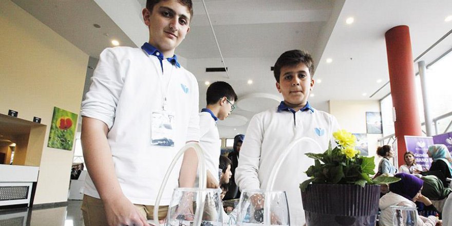 Çiçekleri artık robotlar sulayacak