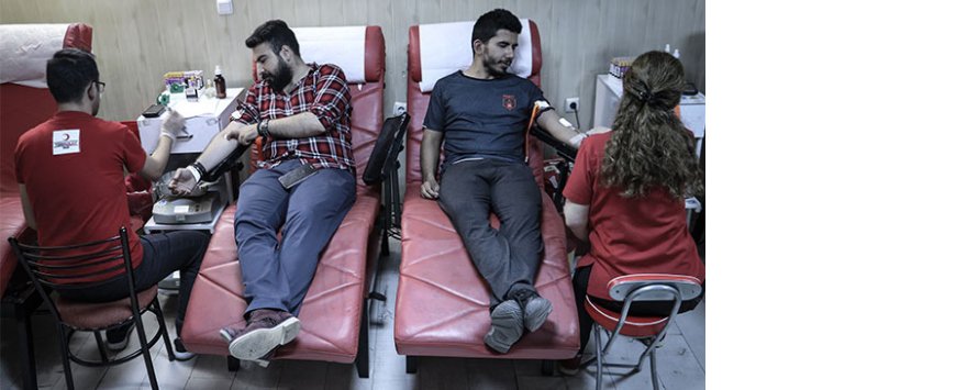 Kan bağışı noktalarının Ramazan mesaisi