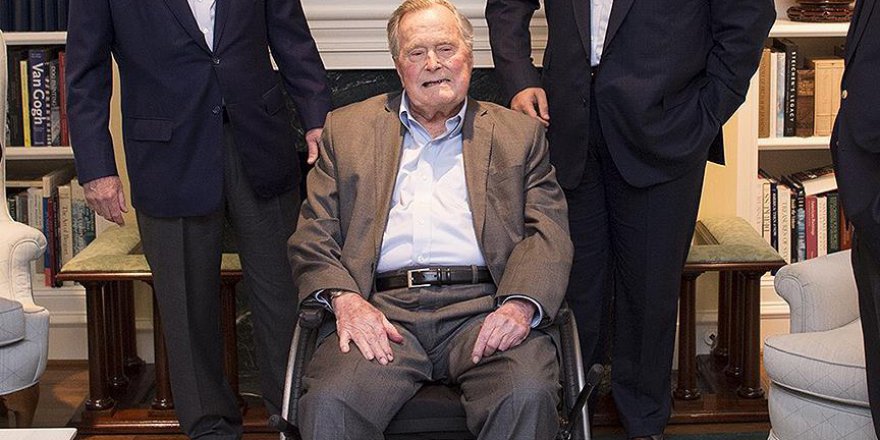 'Baba' Bush hastaneye kaldırıldı