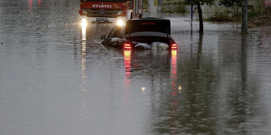 Ankara'da sel nedeniyle bir kişi hayatını kaybetti