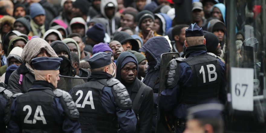 Avrupalılar İslamiyet'i kendi değerlerine yakın görmüyor