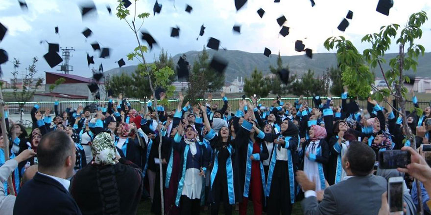 Öğrencilere yolculuğu Bediüzzaman'ın sözüyle anlattı