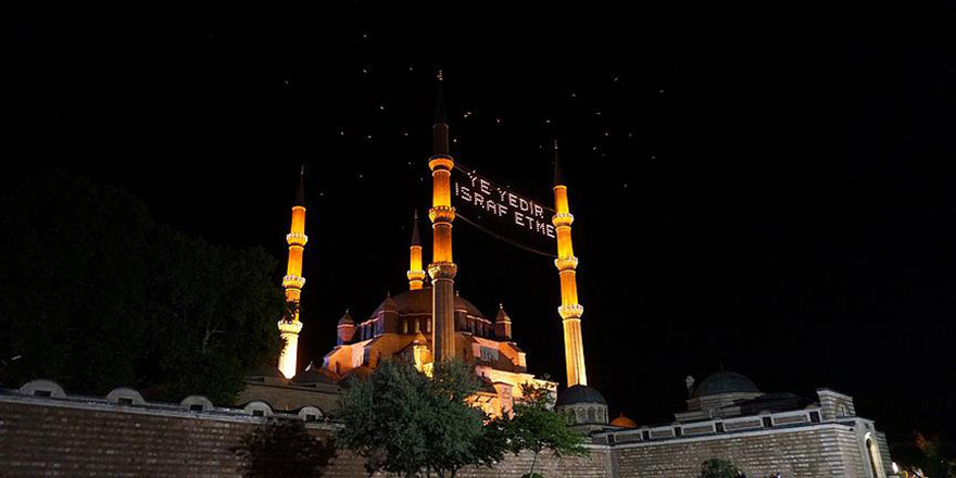 Mimar Sinan'ın ustalık eserinde mukabele geleneği
