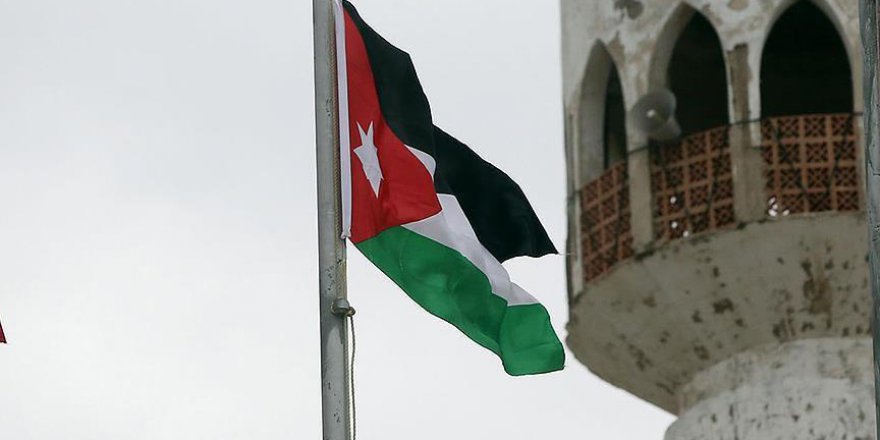 Ürdün hükümeti vergi yasasını geri çekmeyi reddetti