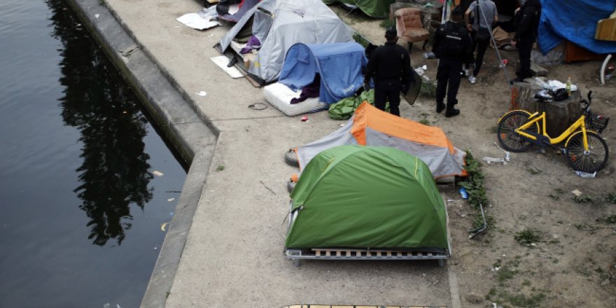 Fransa'nın göçmen kamplarına acıması yok