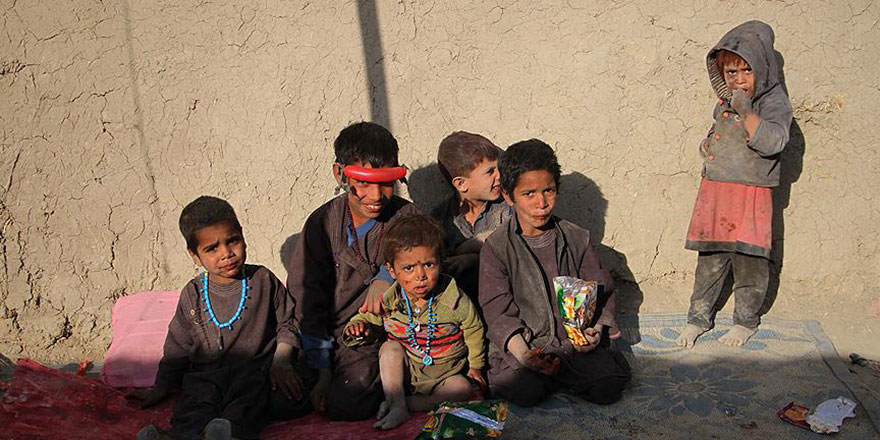 IFRC: Dünyada 300 bin çocuk refakatsiz ve ailelerinden ayrı