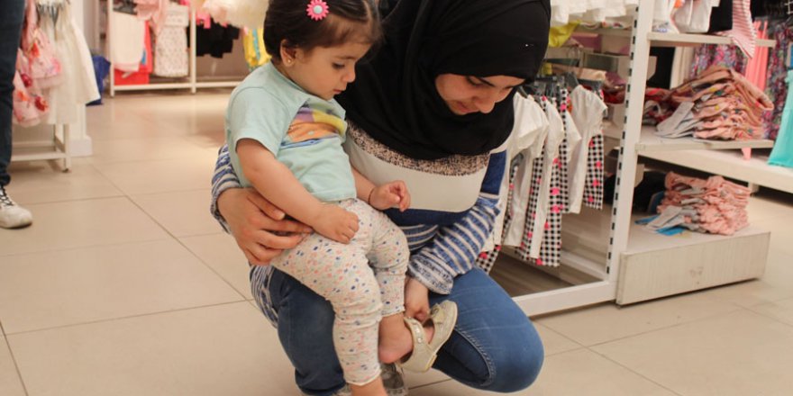 Bayram öncesi ihtiyaç sahibi çocuklara yardım