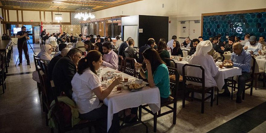 THY, Amerikalı Müslümanlara iftar verdi