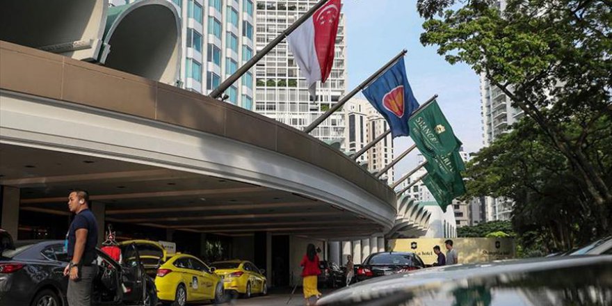 Singapur'da iki Güney Koreli gazeteci gözaltına alındı