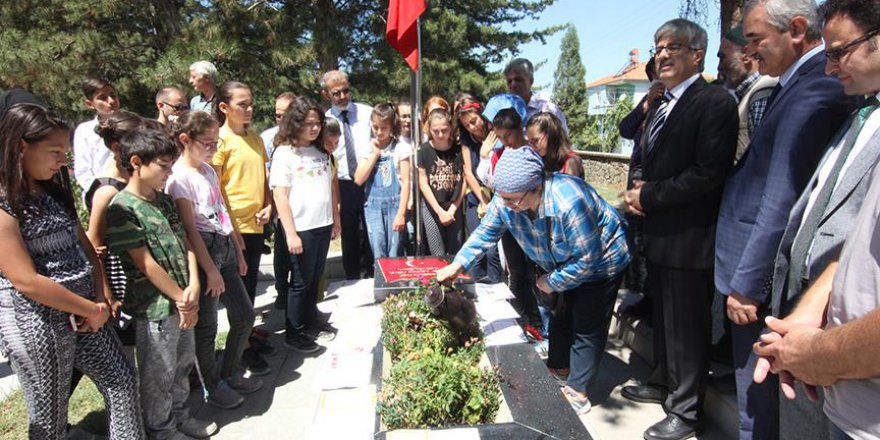 Türkiye şehit Aybüke öğretmeni unutmadı