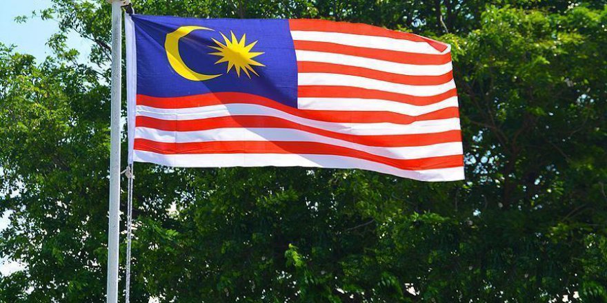 Malezya yerli otomobil için kolları sıvadı