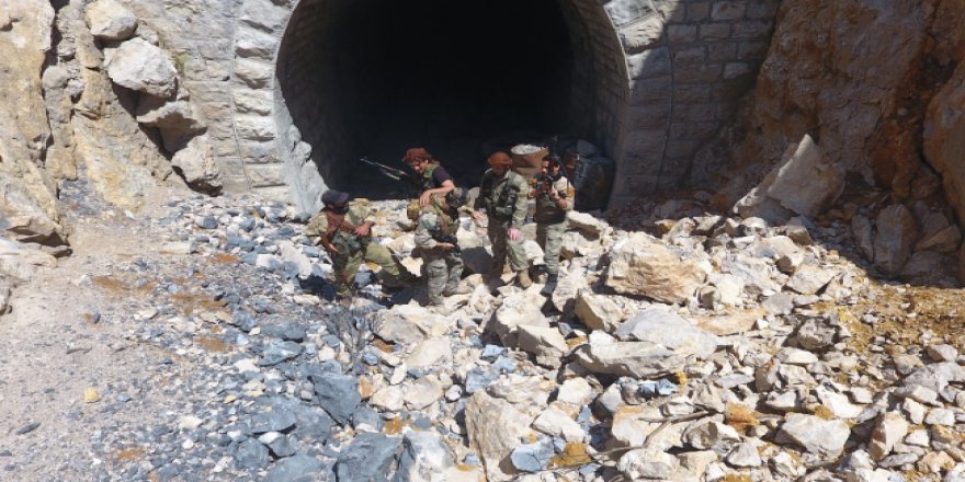 Mehmetçik Afrin'in huzurunu sağlıyor