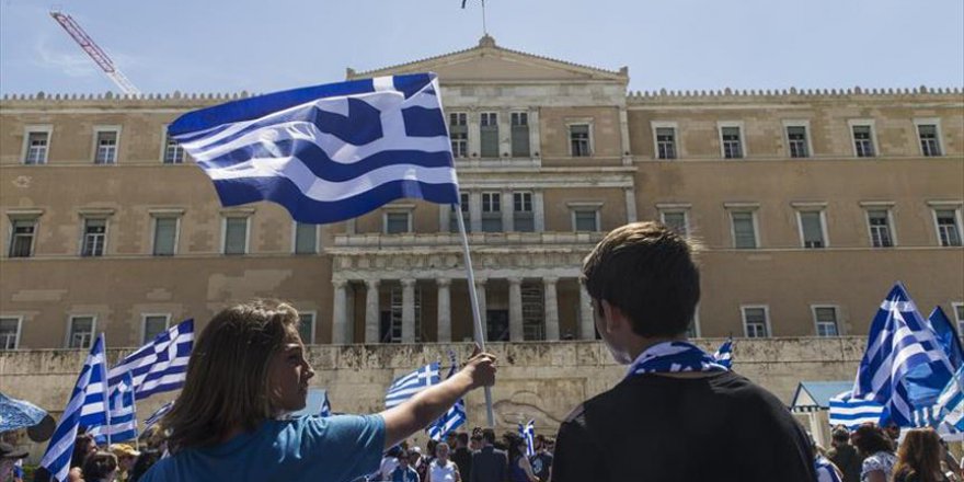 Yunanistan ile Makedonya arasındaki isim anlaşması protesto edildi