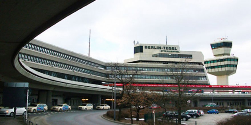 Almanya bir havalimanını kapatıyor