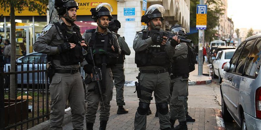 İsrail 2'si gazeteci 10 Filistinliyi gözaltına aldı
