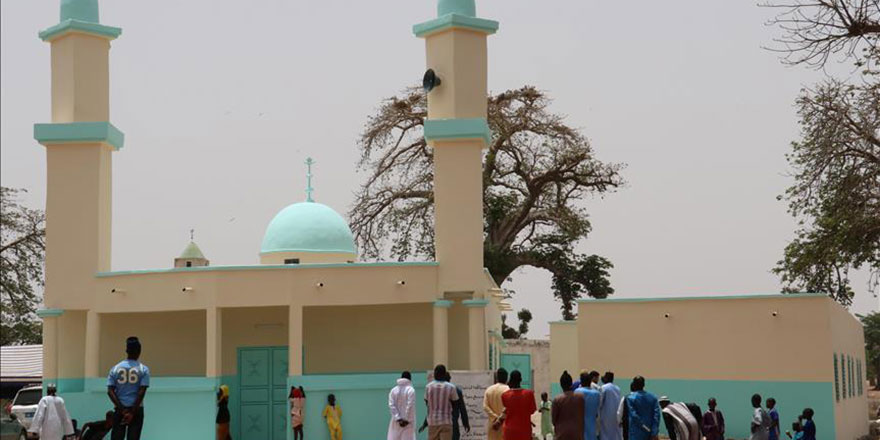 700 kişinin Müslüman olduğu köye cami yapıldı