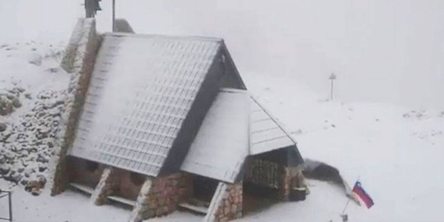 Haziran ayında kar yağdırıldı: 40 santime ulaştı