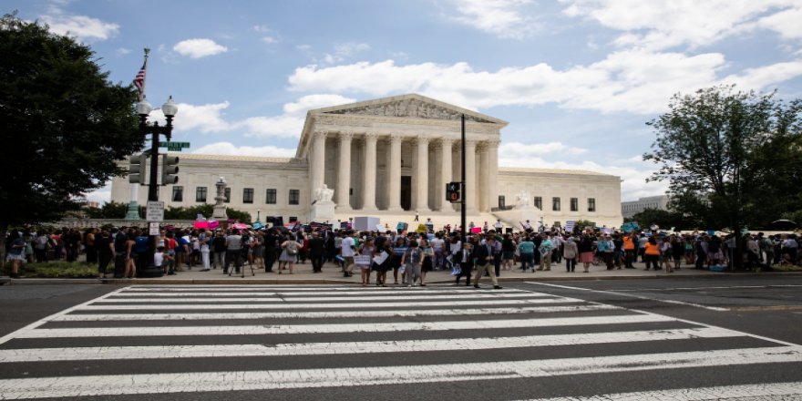 Trump'ın seyahat yasağı protesto edildi