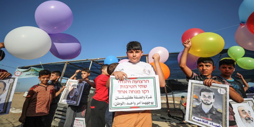 Gazzeli çocuklar Filistin direnişi için balon bıraktı