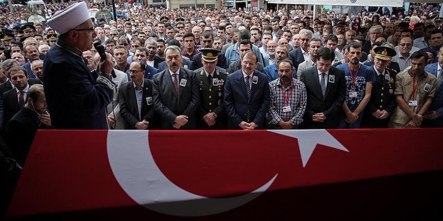 Kahramanmaraş şehitleri son yolculuğuna uğurlandı