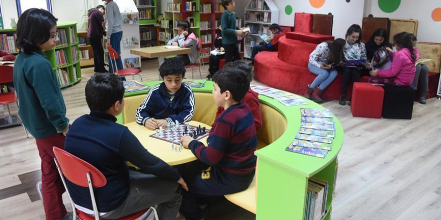 Aile ve Sosyal Politikalar Bakanlığı 0-6 yaş grubuna uygun kitapları belirledi