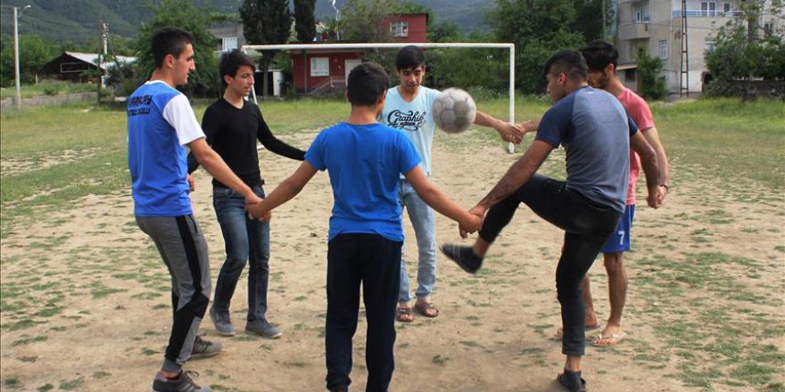 8 gencin azmi kötü alışkanlıklardan uzak tutuyor