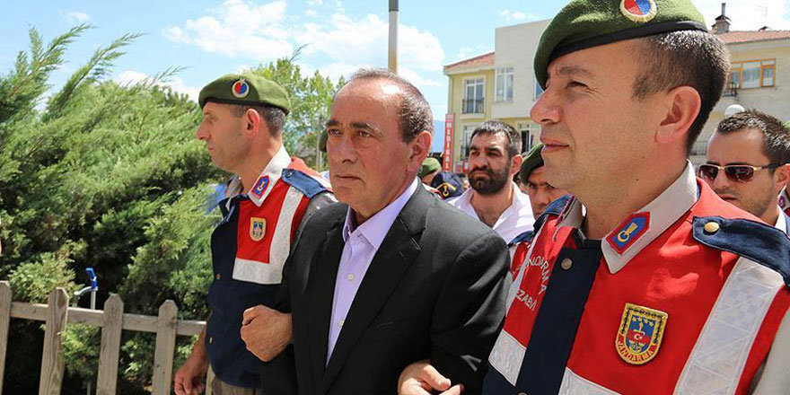 Gazetecileri tehdide soruşturma