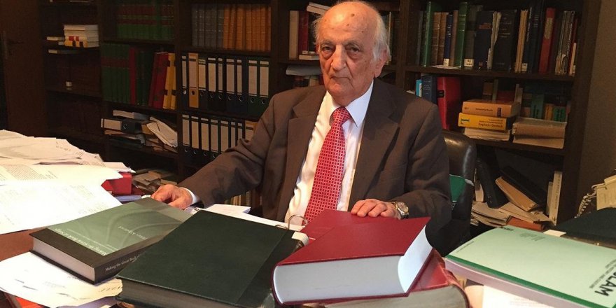 Fuat Sezgin 91 yaşında hırsız muamelesi gördü!