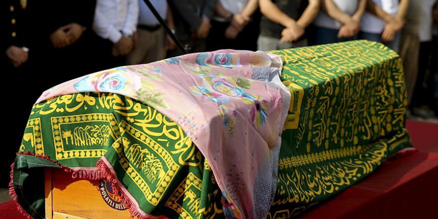 Minik Eylül son yolculuğuna uğurlandı