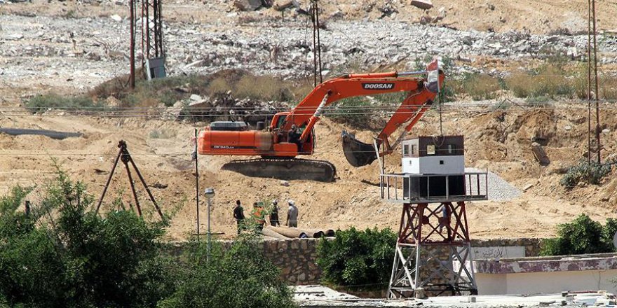 Mısır, içinde Gazzeliler varken bir tüneli yıktı